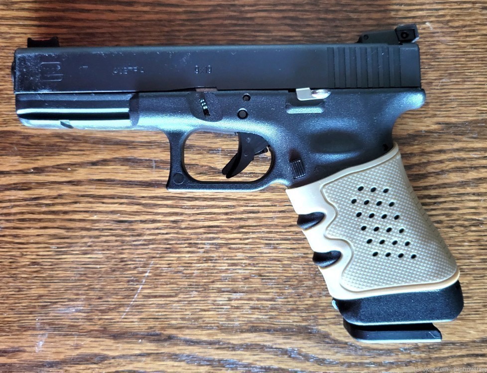 Glock 17 9mm 4.5" Bbl 1- 10rd Mag-img-1
