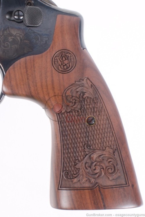 Smith & Wesson - Model 29 Blue / Engraved -img-3