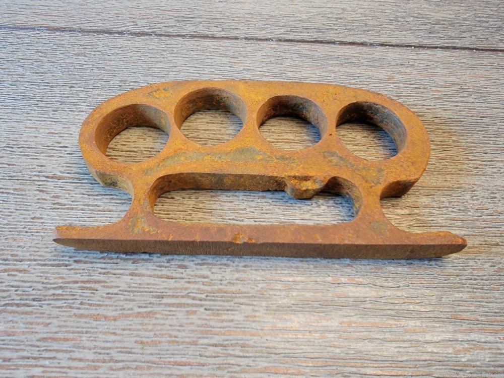 Crudely Made Vintage Knuckle Duster Iron Brass Knuckles-img-4
