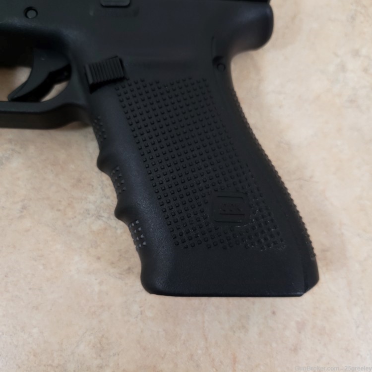 Glock 20 Gen4 10mm Semi-Auto Pistol with 1 Magazine Gen 4-img-1