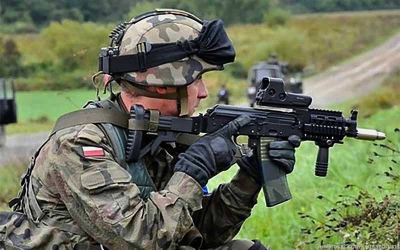 FB Radom Poland Mini Beryl 5.56 Pistol Polish WBP AK47 AK74-img-10