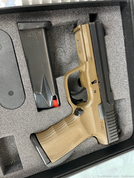 FMK Pistol Armed Forces Edition 9mm 9C1 - G2 + 2 Mags-img-3