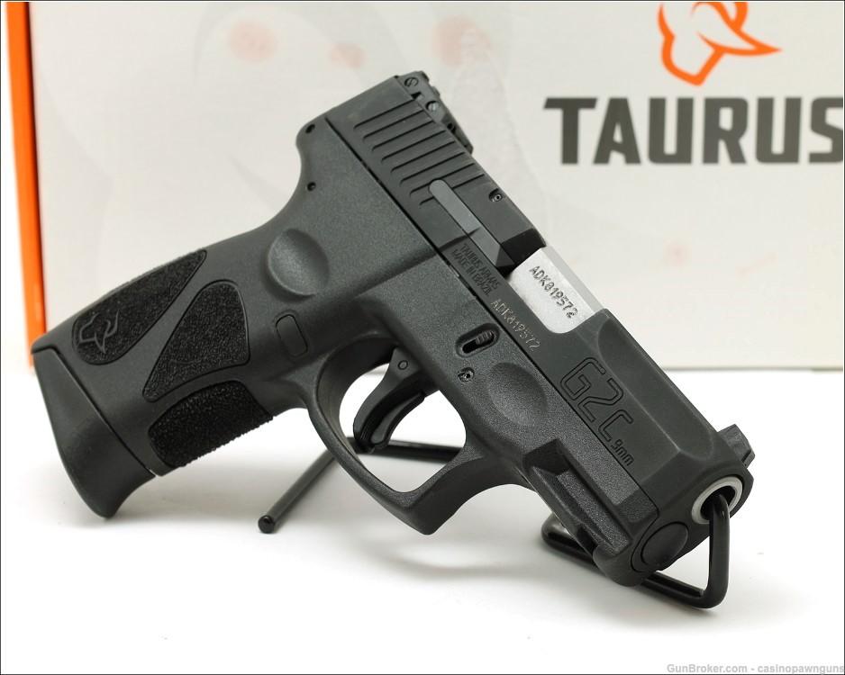 TAURUS G2C 9mm Semi Auto Pistol w/ 2 Magazines & Box - Excellent --img-3