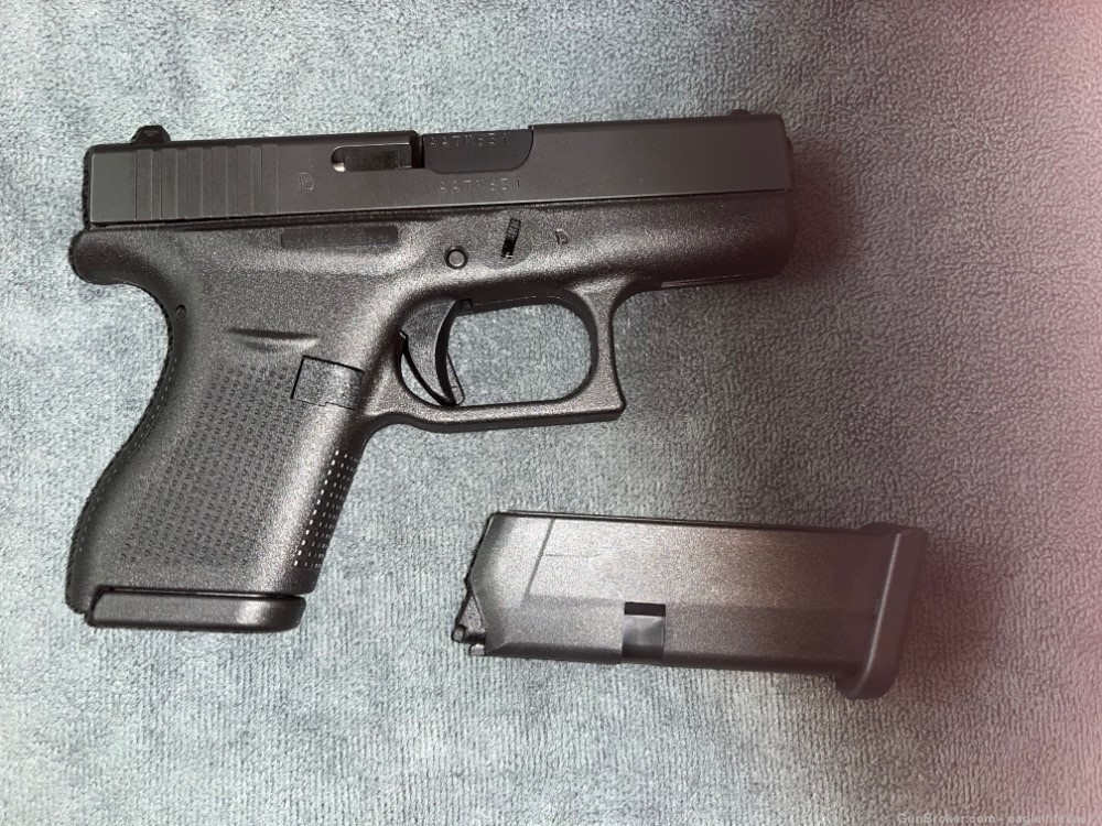 Glock Model 42 in .380 ACP with 3.25” barrel (Factory New)-img-0