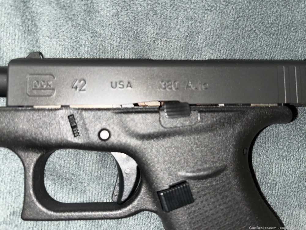 Glock Model 42 in .380 ACP with 3.25” barrel (Factory New)-img-3