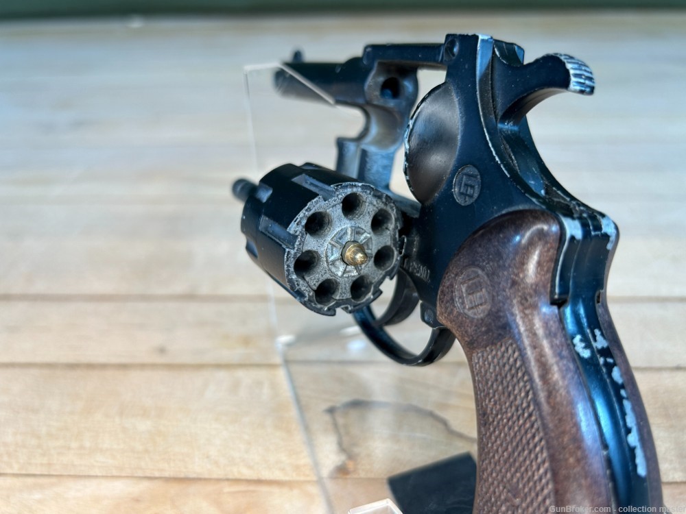 Italian Made Precise Model 880 .22 Blank Firing Starter Pistol Snub Nose -img-16