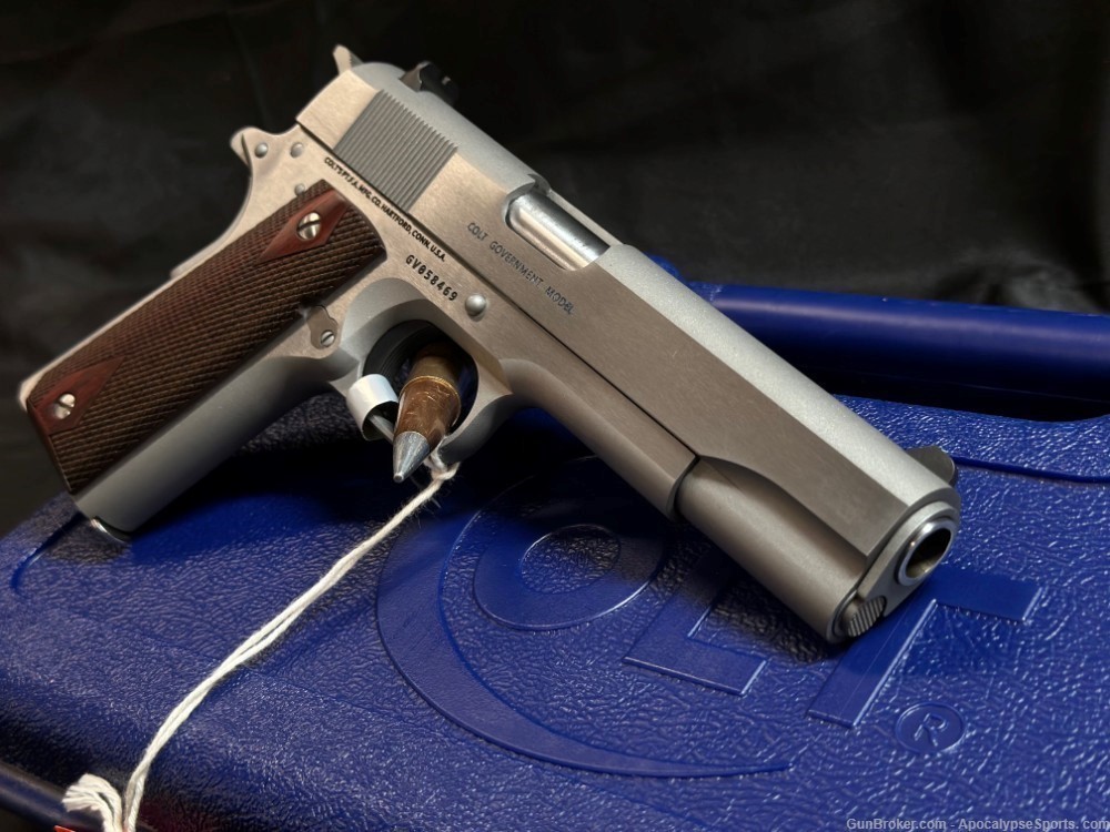 Colt 1911 45acp Colt-1911 Classic Stainless 1911 Colt O1911C-SS-img-5