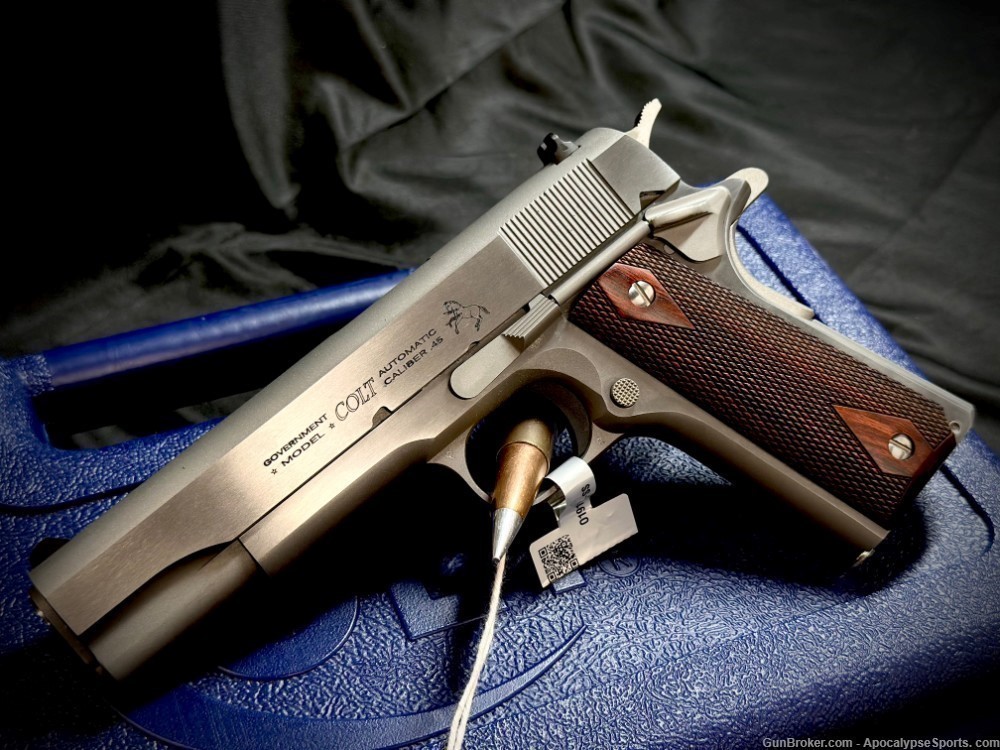 Colt 1911 45acp Colt-1911 Classic Stainless 1911 Colt O1911C-SS-img-1