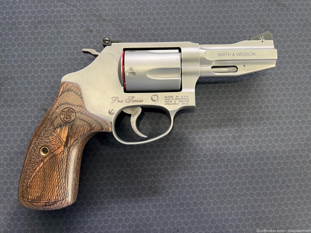 Smith & Wesson Performance Center Pro Series Model 60-img-1