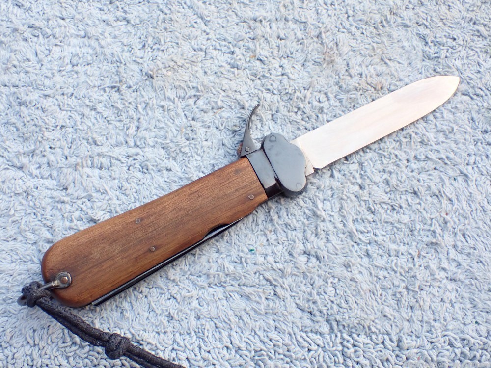 GERMAN WWII LUFTWAFFE GRAVITY KNIFE PARATROOPER TYPE II BLUED SMF (MINT)-img-25