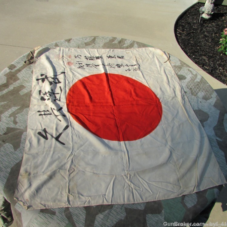 JAPANESE WWII SIGNED SOLDIERS PERSONAL FLAG WITH NICE MARKINGS -img-2