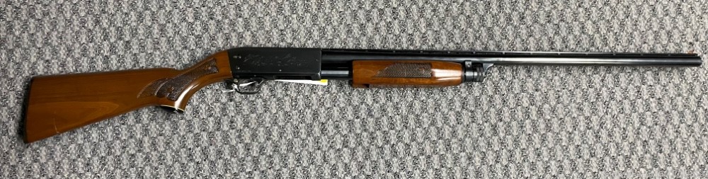 Ithaca 37 featherweight 12ga preowned -img-0