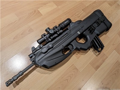 MINT FN FS2000 W/EXTRAS!