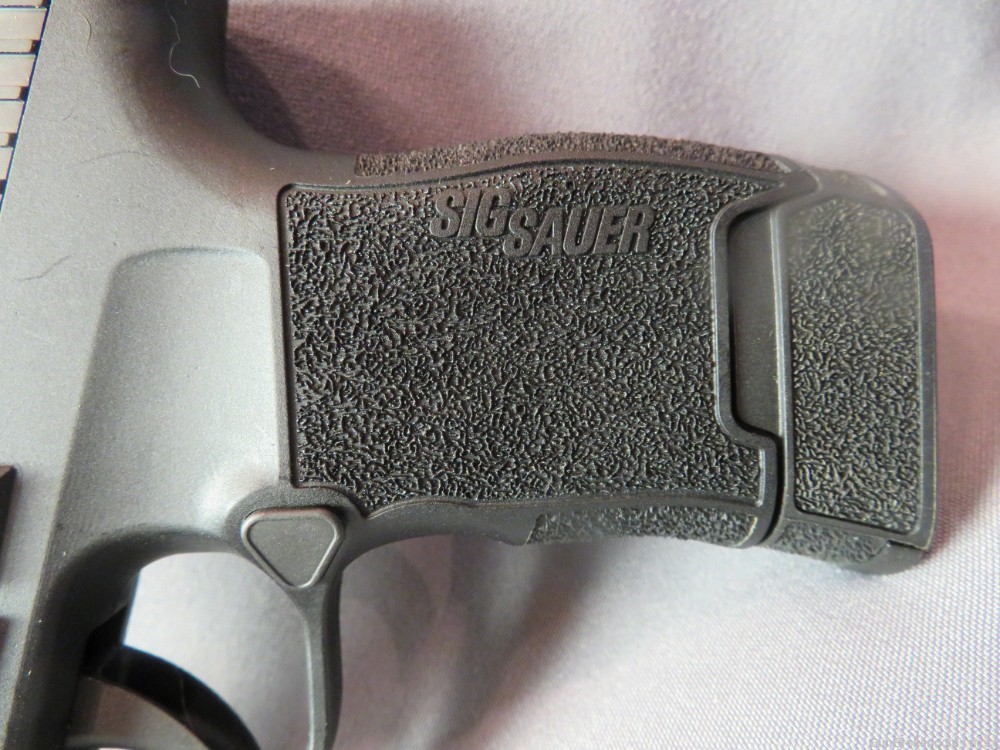 Sig Sauer P365 Sub Compact 9mm LNIB-img-3