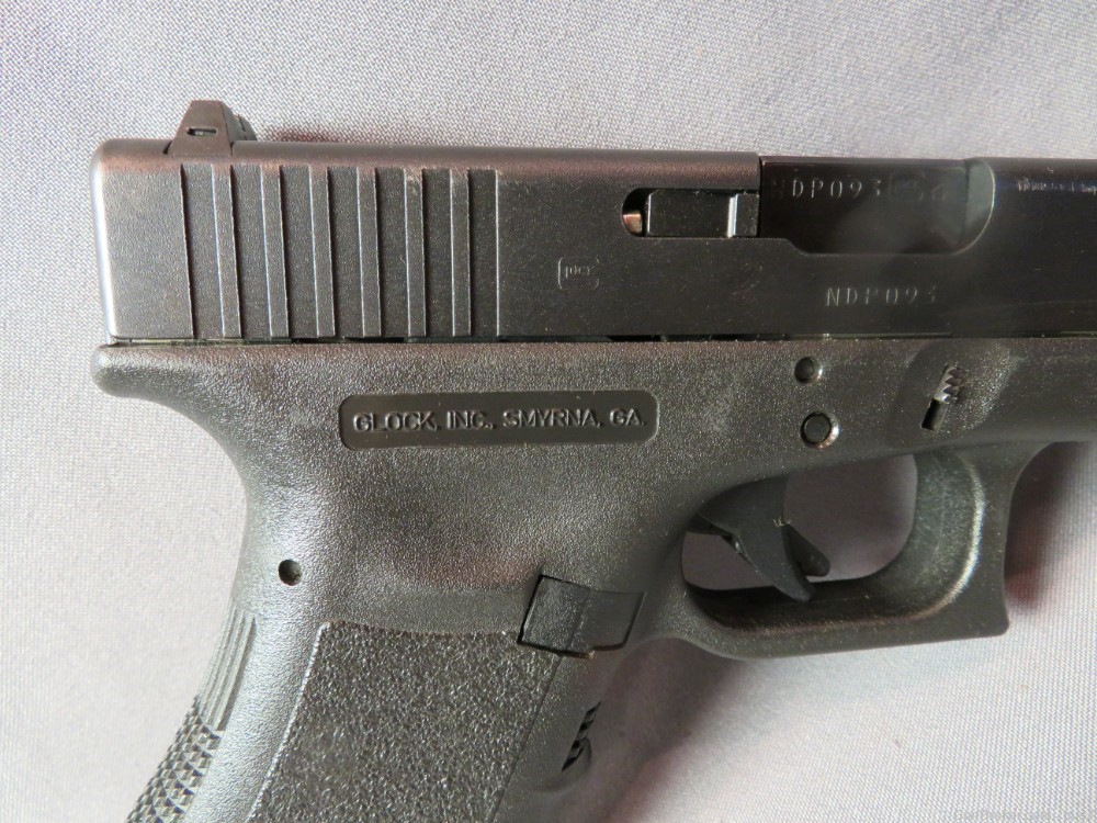 Glock G17 Gen 3 9mm LNIB-img-7