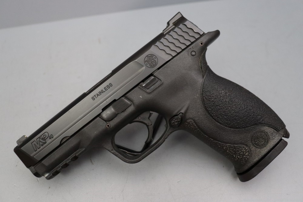 Smith & Wesson M&P40 40S&W 4.25"-img-1