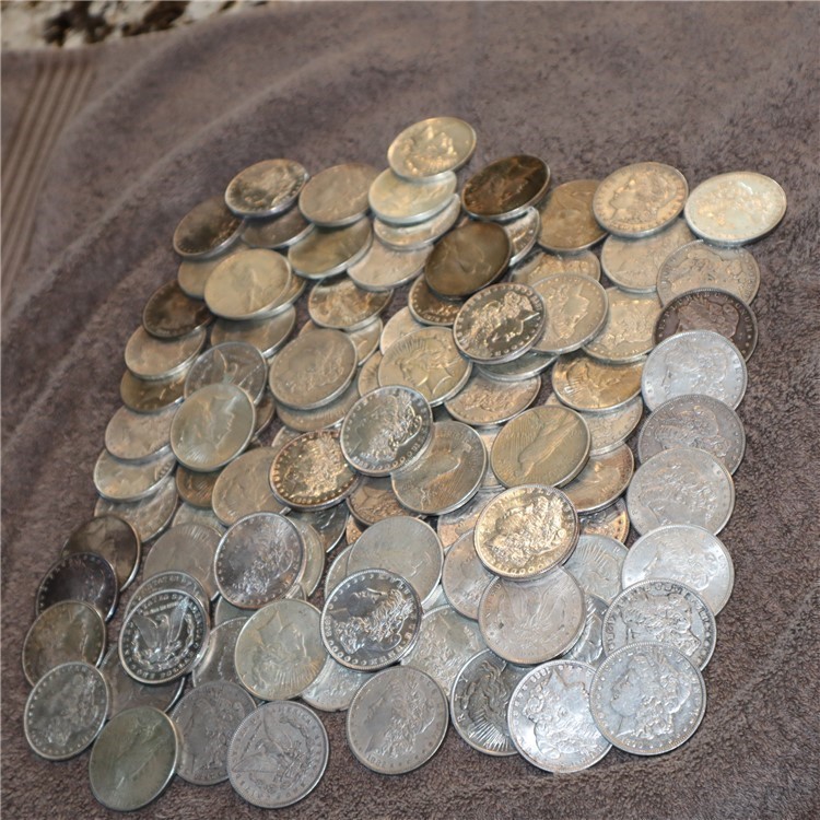 Morgan Silver Dollars (100) High Numismatic condition some gem quality!-img-6