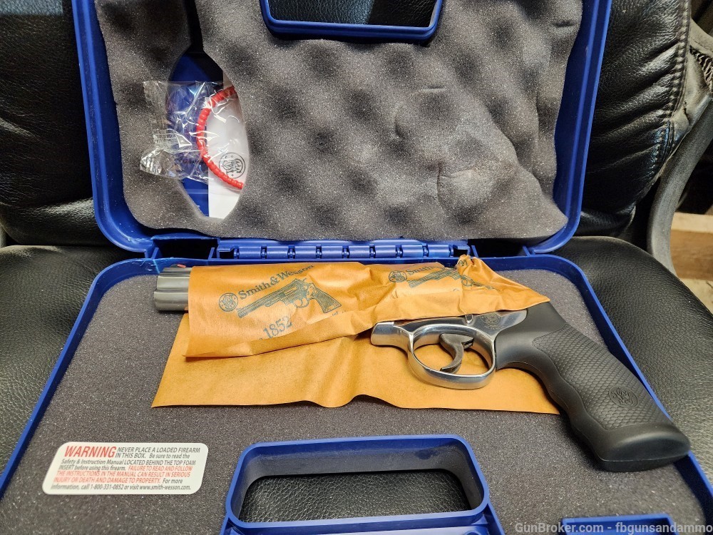 PICS! NEW SMITH & WESSON 686 COMBAT MAGNUM .357 MAG 6" STAINLESS 6 SW 686-6-img-1