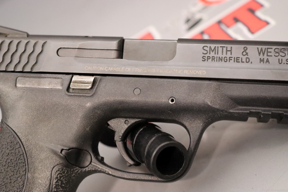 Smith & Wesson M&P40 4.25" .40 S&W -img-10