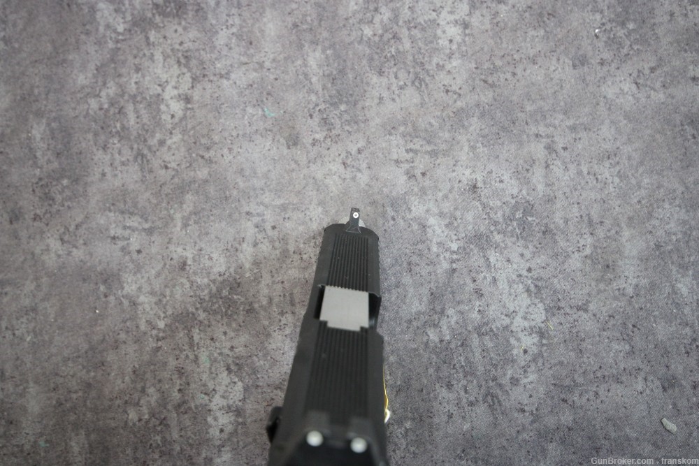 Wilson Combat Custom Glock G17, Gen 4 in 9 MM with Extras-img-7