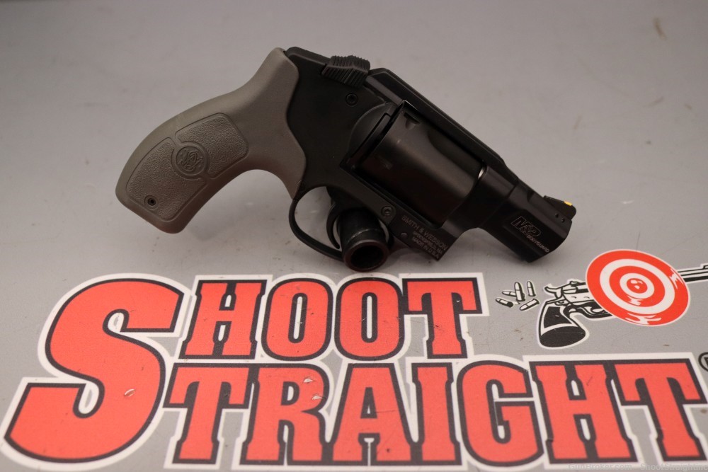 Smith & Wesson Bodyguard 38 1.875"bbl .38 SPL+P-img-1