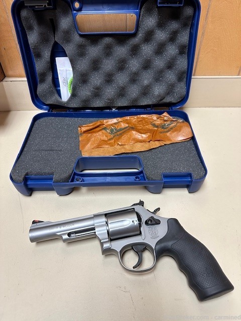 Smith & Wesson Model 69, .44 Magnum revolver, Stainless, NOS, no reserve-img-0