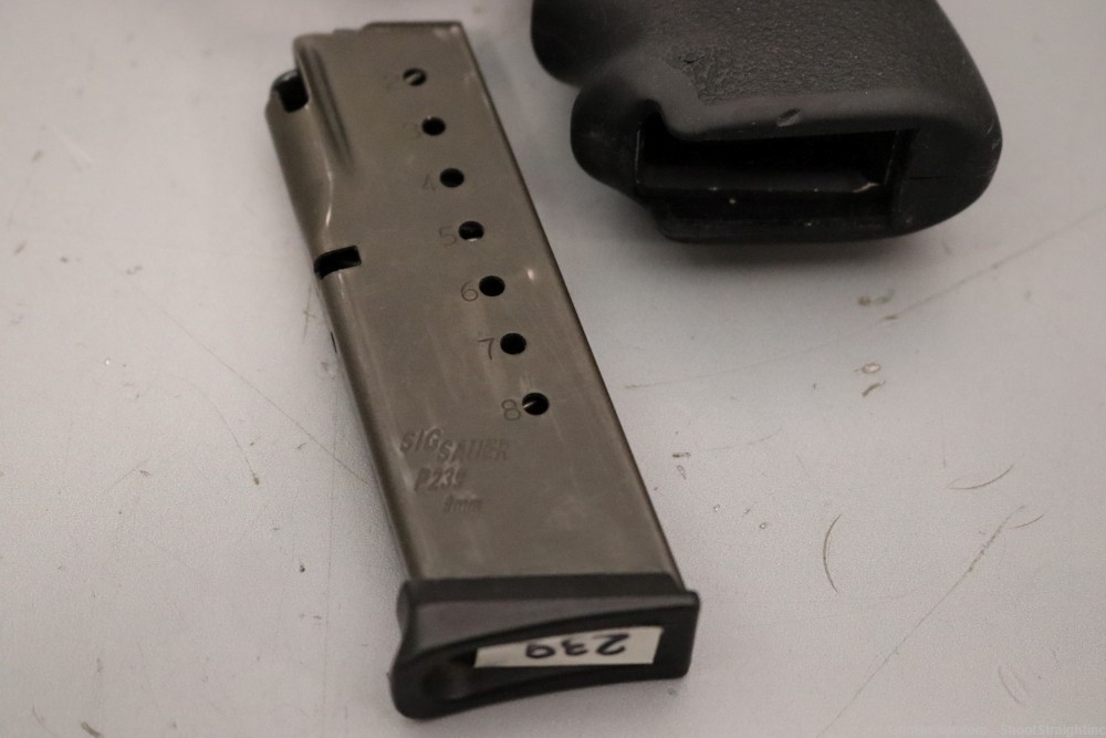 SIG Sauer P239 9mm 3.6" w/ Hogue Grips-img-24