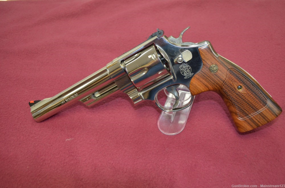 Smith and Wesson Model 57 -img-0