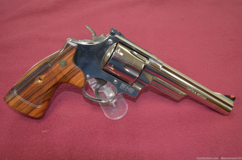 Smith and Wesson Model 57 -img-1