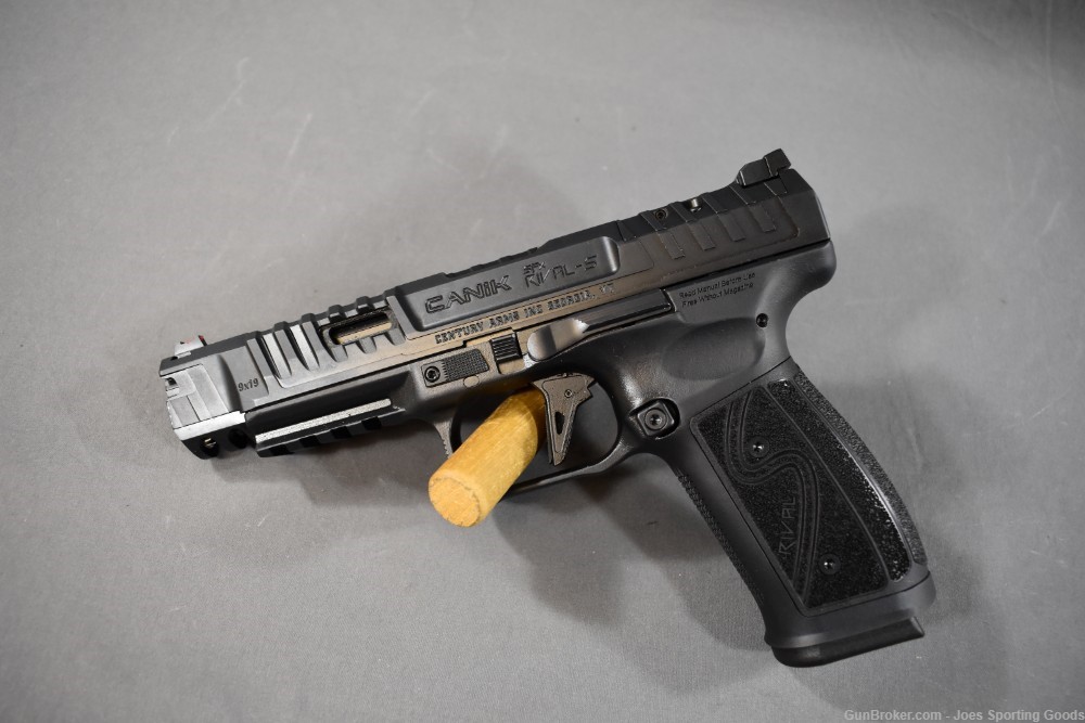 NiB - Canik SFX Rival-S - 9mm Semi-Auto Pistol w/ Factory Case & 2 Mags-img-1