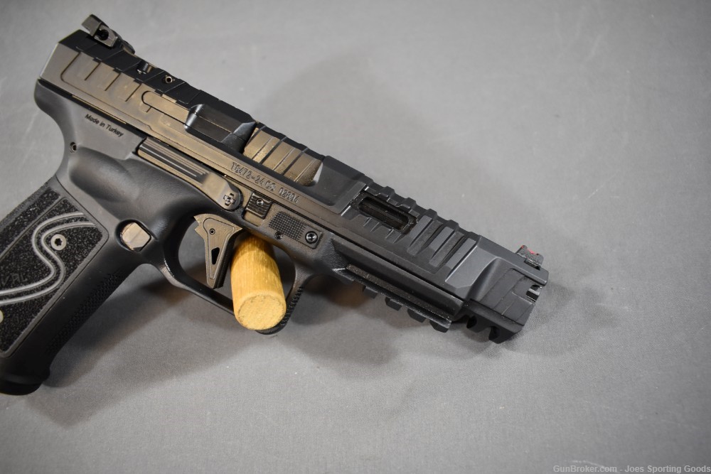 NiB - Canik SFX Rival-S - 9mm Semi-Auto Pistol w/ Factory Case & 2 Mags-img-7