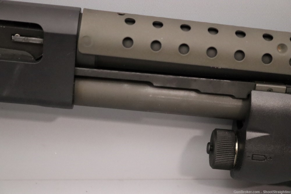 Mossberg 500 12ga w/ Heat Shield & Pistol Grip - 8 Shot -3"  w/ Light-img-3