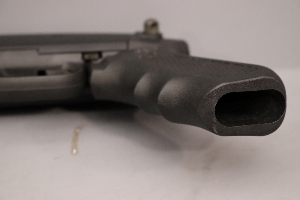 Mossberg 500 12ga w/ Heat Shield & Pistol Grip - 8 Shot -3"  w/ Light-img-28