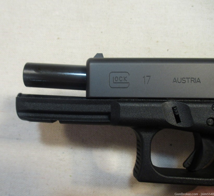 Glock 17 9mm Sem-Auto Pistol 4.48” 17+1 Polymer-img-5