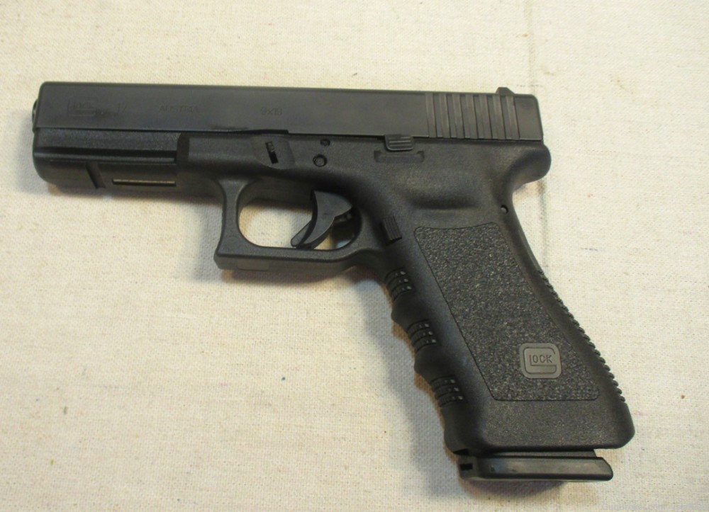 Glock 17 9mm Sem-Auto Pistol 4.48” 17+1 Polymer-img-2