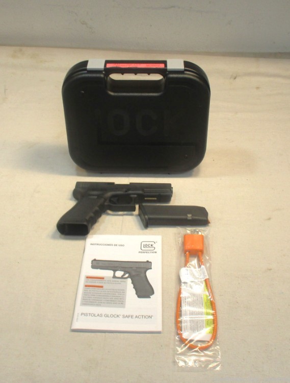 Glock 17 9mm Sem-Auto Pistol 4.48” 17+1 Polymer-img-0