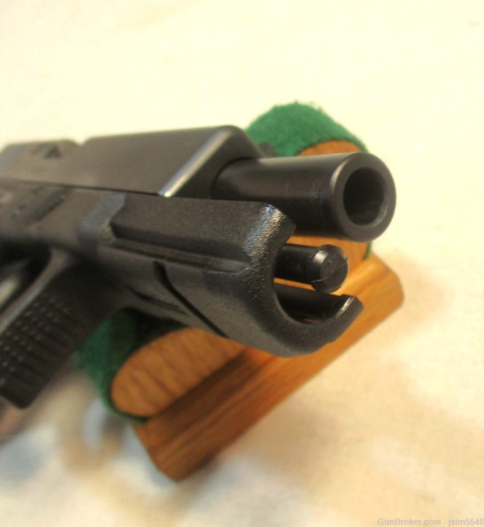 Glock 17 9mm Sem-Auto Pistol 4.48” 17+1 Polymer-img-6
