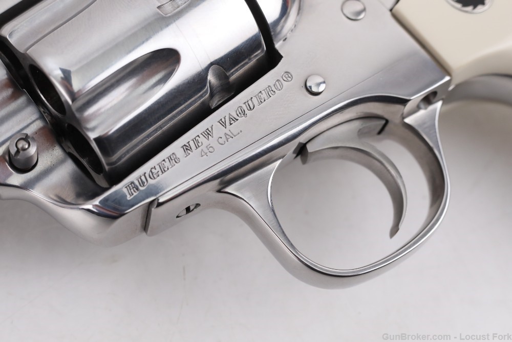 Ruger New Vaquero Bisley 45 Colt 5" Stainless UNFIRED w/ Factory Box 2015 -img-11