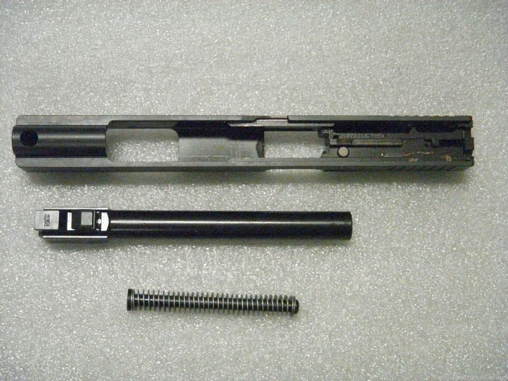 New Glock 17L Longslide Gen 3 9mm 9 mm 17 22 31 34 35 39-img-2