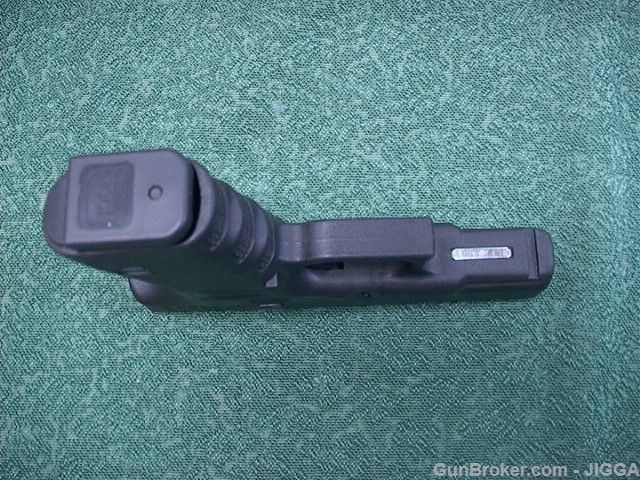 Used Glock 19  9MM-img-2