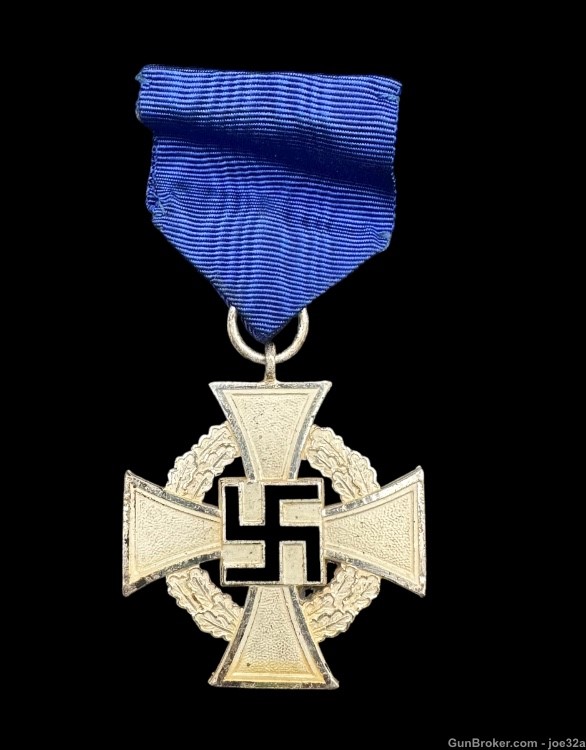 WW2 German Faithful 25 Year Service Cross Hindenburg WW1 badge  WWII medal -img-1