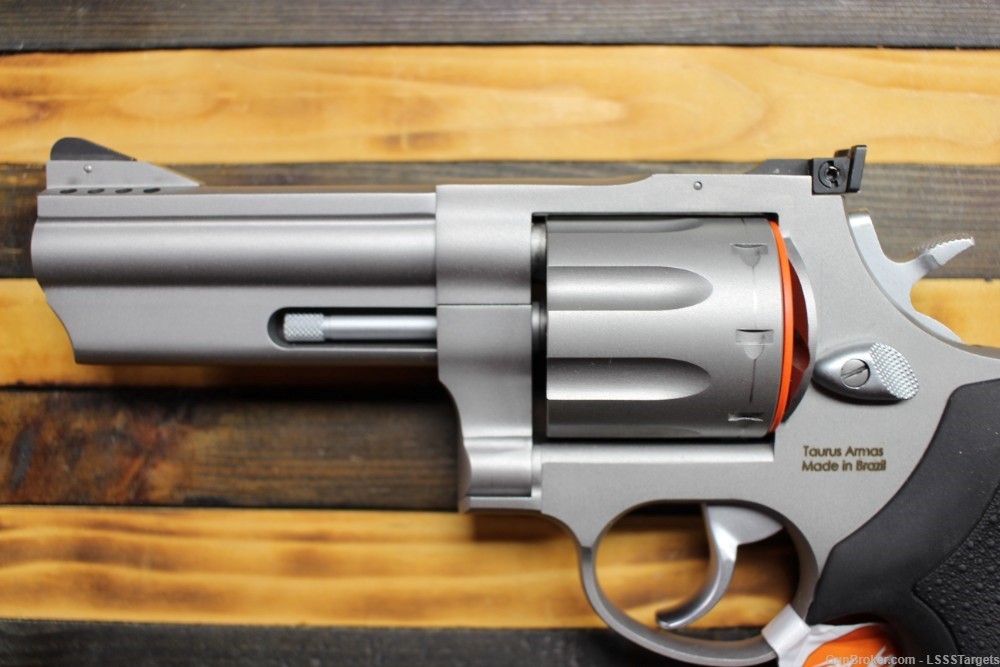 New Taurus 608 357 Magnum 8 Shot 4 inch barrel-img-1