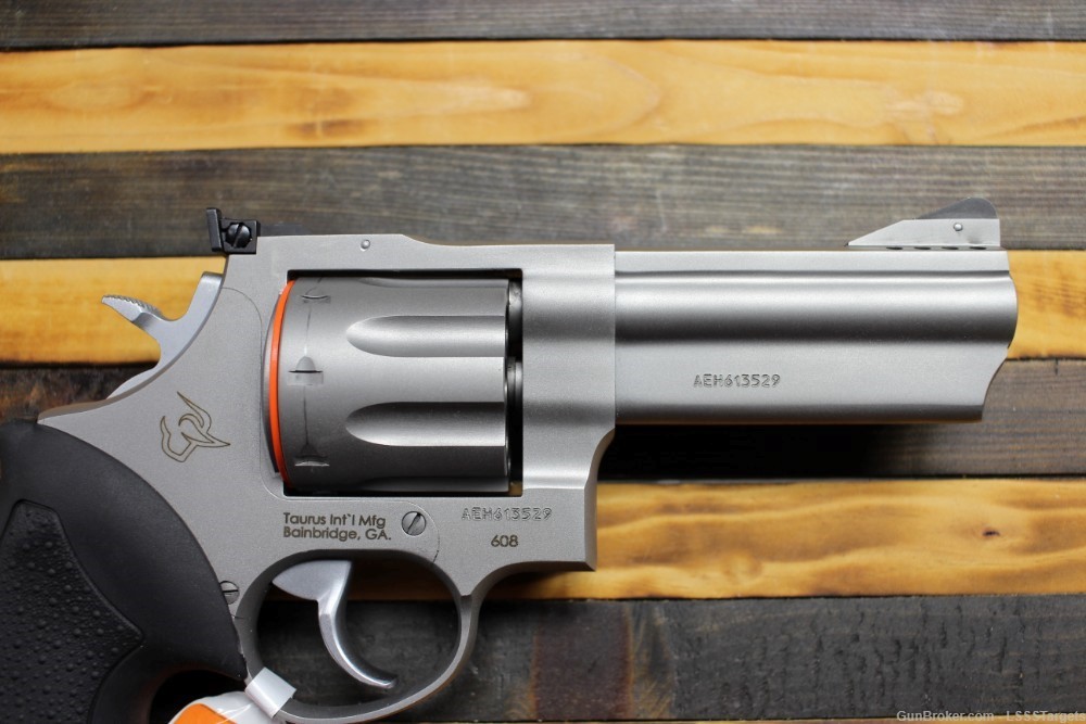 New Taurus 608 357 Magnum 8 Shot 4 inch barrel-img-4