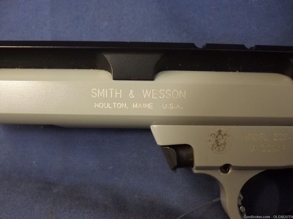 Smith & Wesson Mod 22S-1, 22 LR, 10 Rd. Semi-Auto Pistol w/Box-img-4