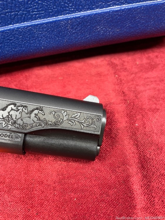 NIB Colt 1911 Government. 45acp Incredible Engraved John Wayne (The Duke) !-img-7