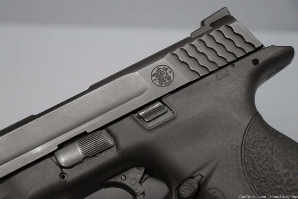 Smith and Wesson M&P9 9mm 4.25"-img-6