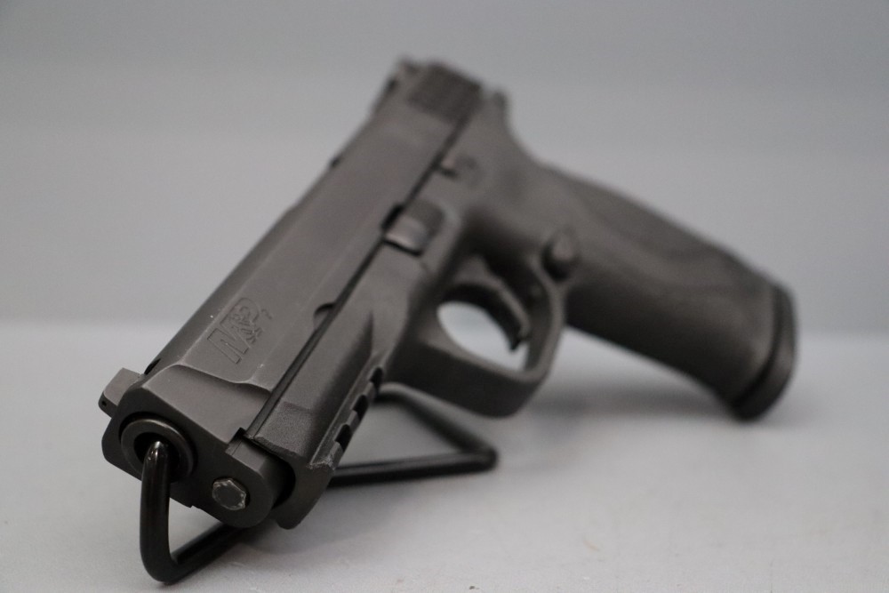 Smith and Wesson M&P9 9mm 4.25" -img-4