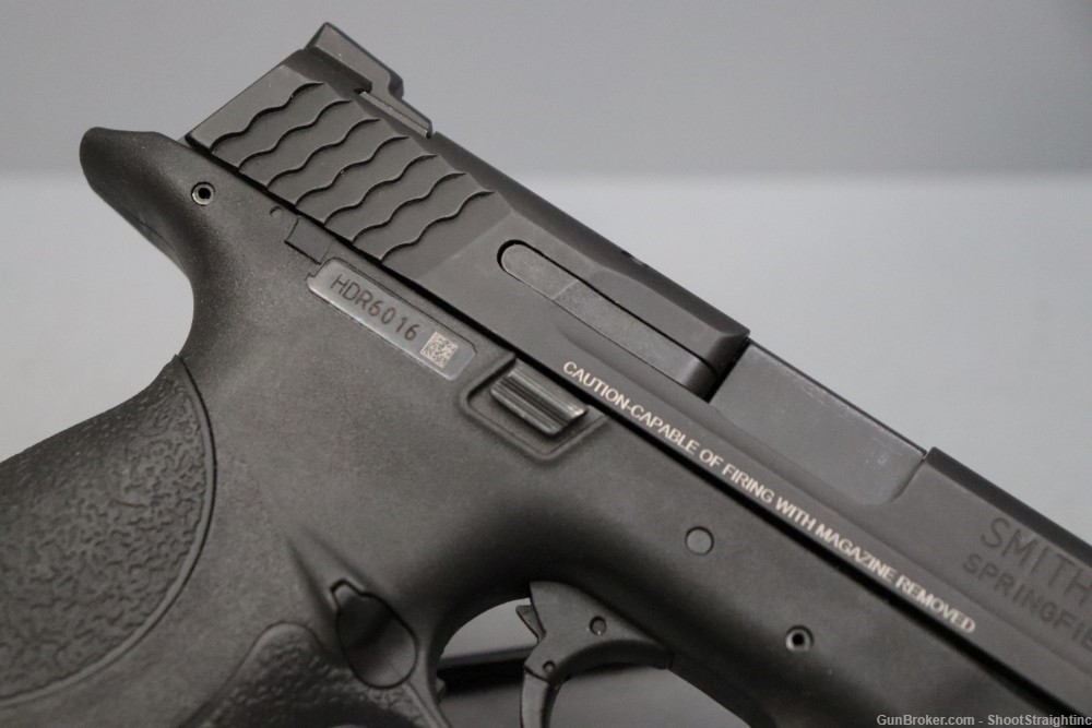 Smith and Wesson M&P9 9mm 4.25" -img-2