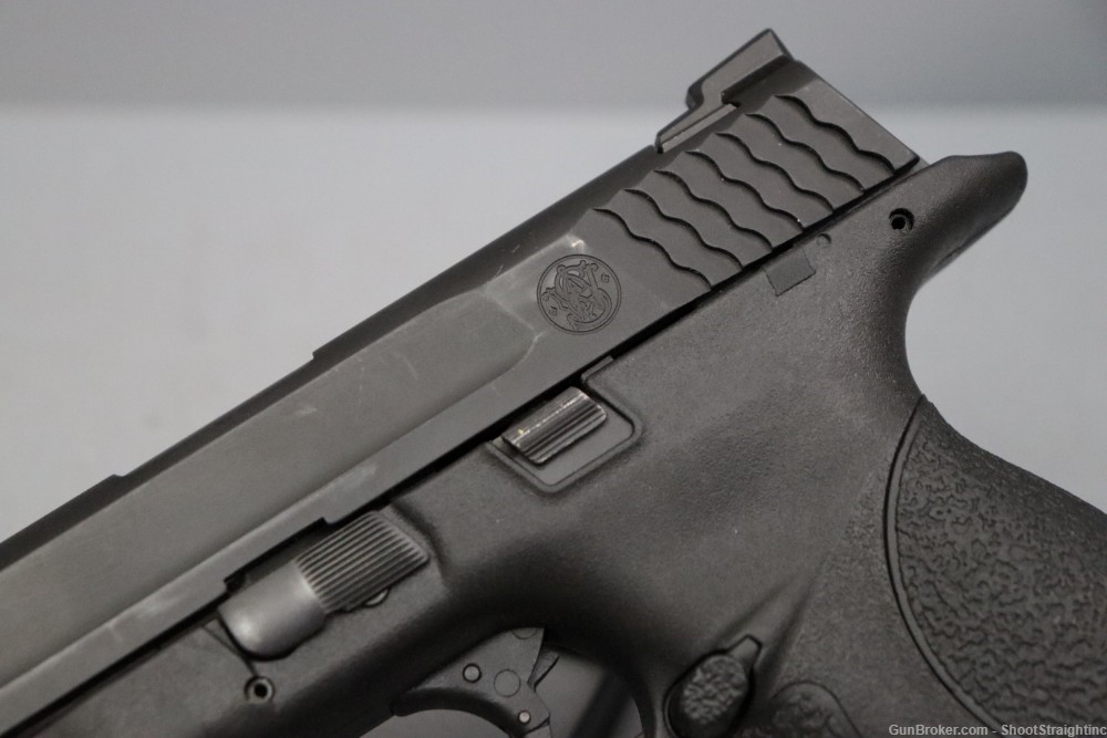 Smith and Wesson M&P9 9mm 4.25" -img-6