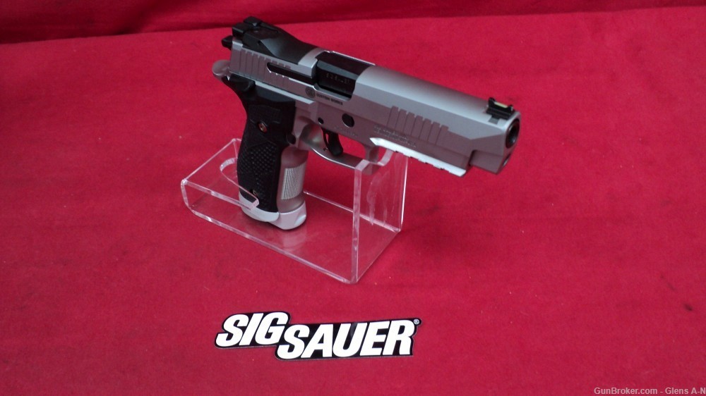NEW Sig Sauer P226 XFIVE Single Action Semi-Auto 226X5-9-STAS-img-4